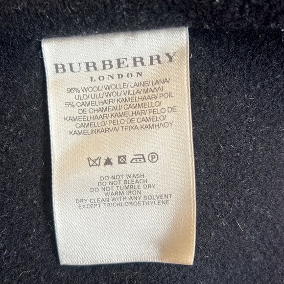 Burberry Coat - Picture 14 of 16